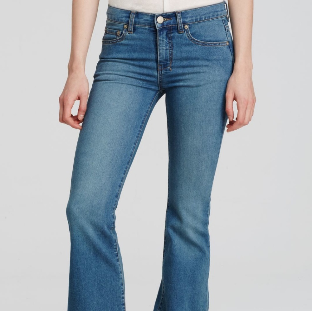 🆕 Free People Light Wash Flair Denim Jeans